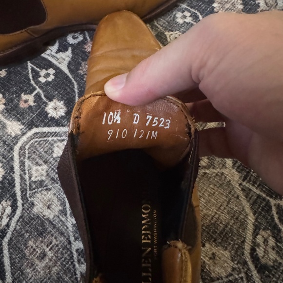Allen Edmonds Chelsea Boots 10 1/2 D main image 5
